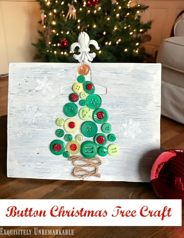 Easy Button Christmas Tree Craft - Exquisitely Unremarkable